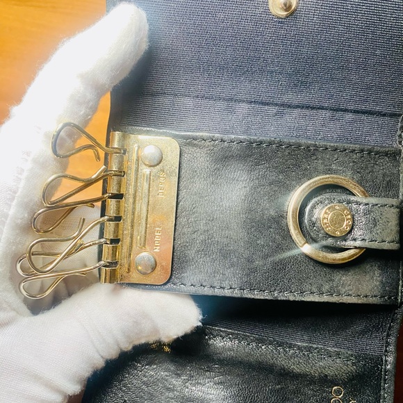 EUC Jimmy Choo Starred Studded Black Neptune Leather 6 Key Ring Case - Picture 15 of 17